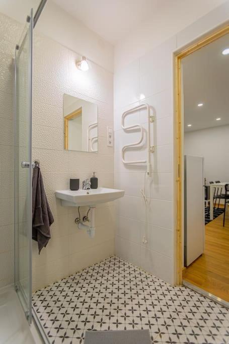 2 Bedroom Flat In The Dob Street, Venus บูดาเปสต์ ภายนอก รูปภาพ